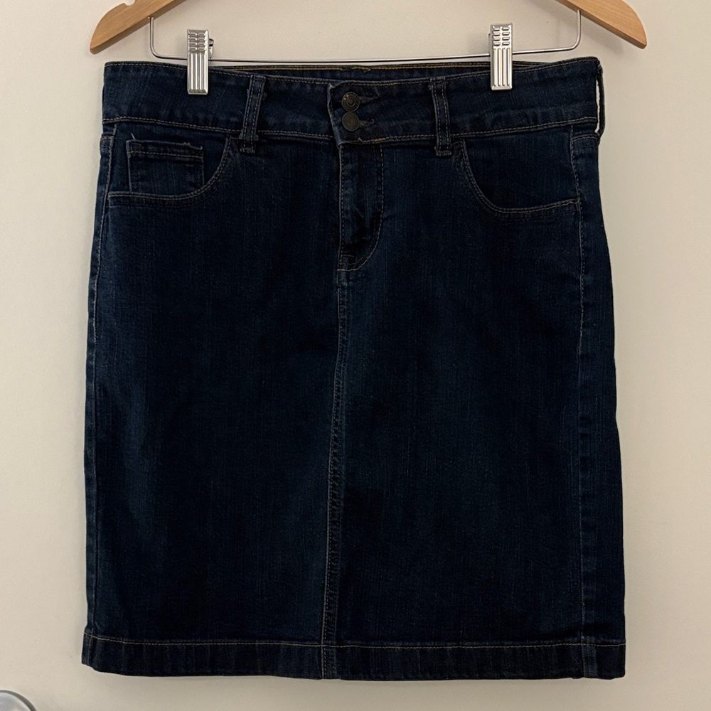 Old Navy Cotton Pencil Preppy 2 Button Front Denim Skirt SZ 8
